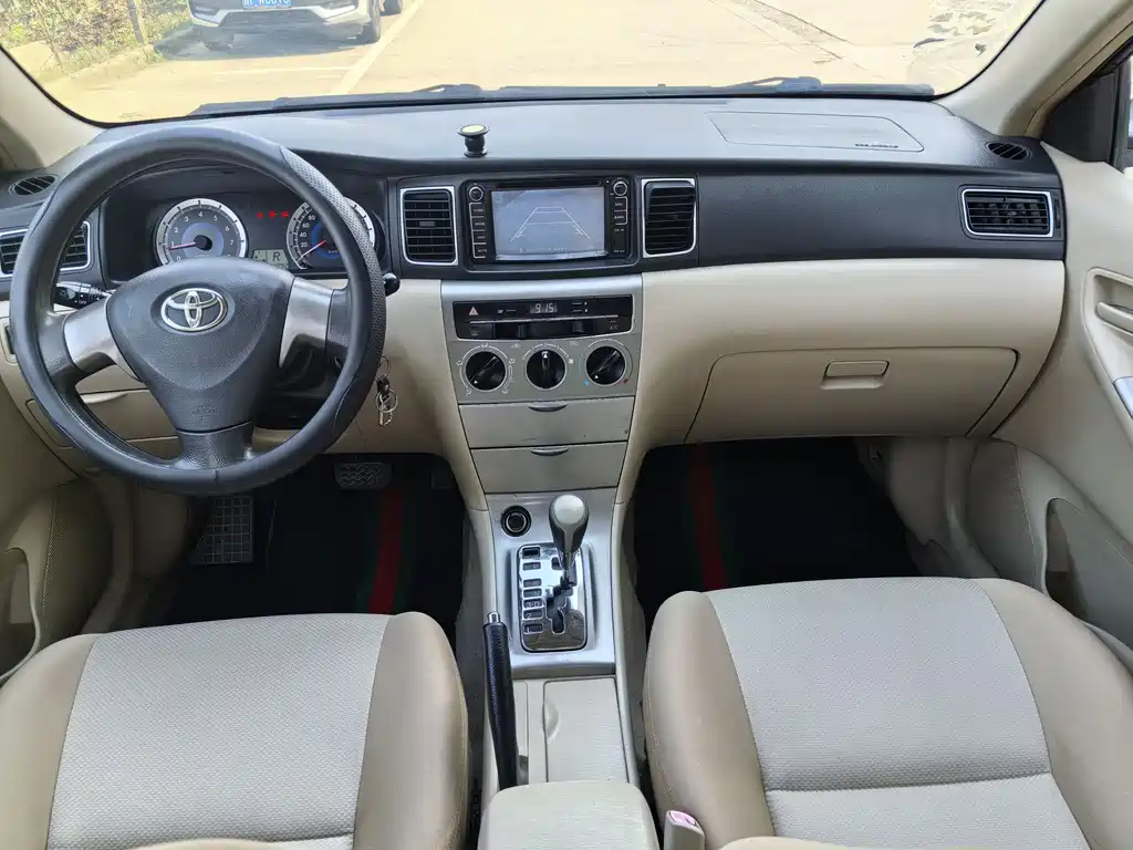 Toyota Corolla 2015 — фото 8