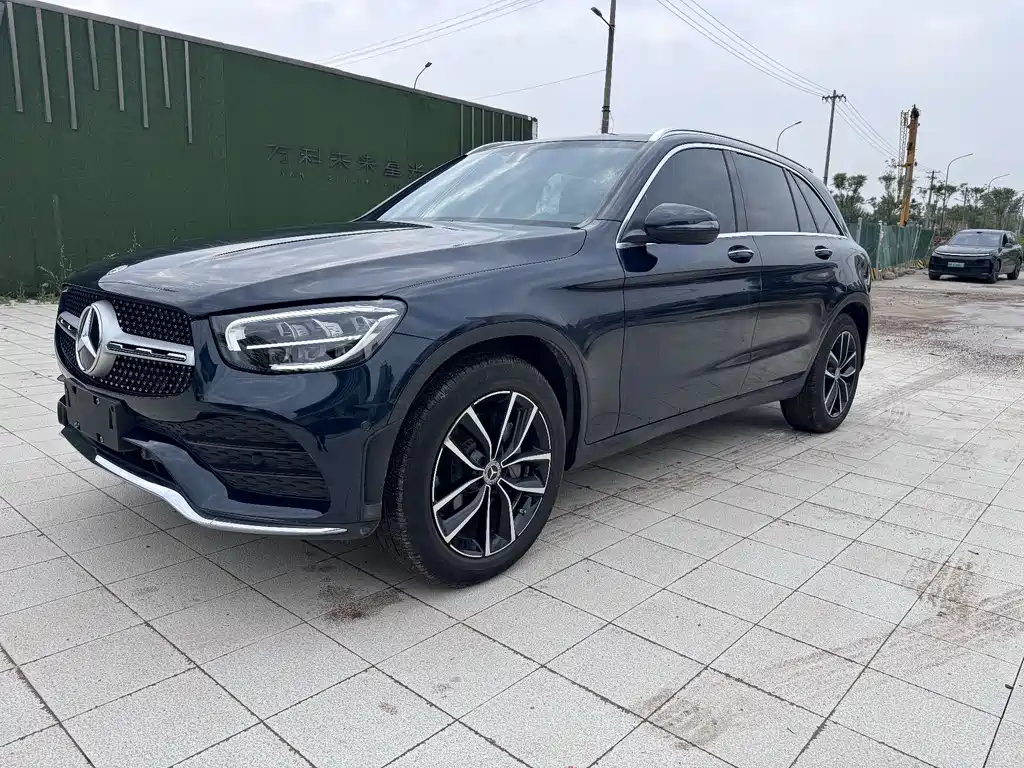 Mercedes-Benz GLC 2021 — фото 1