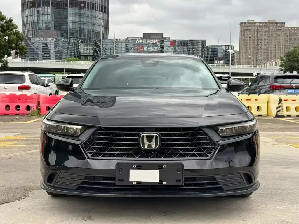 Honda Accord 2023 — фото 2