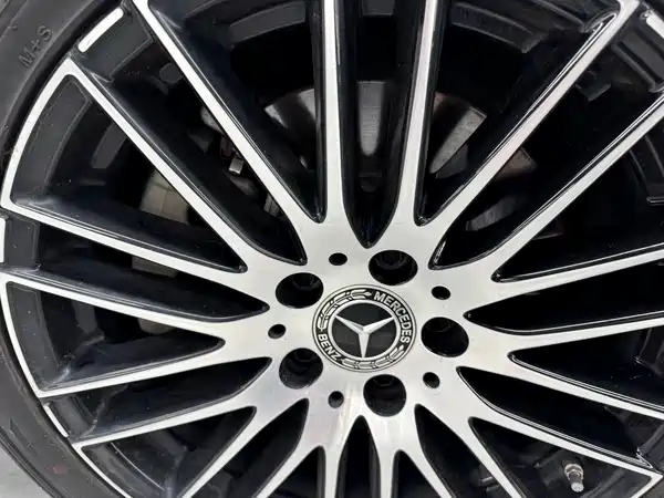 Mercedes-Benz C-Class 2022