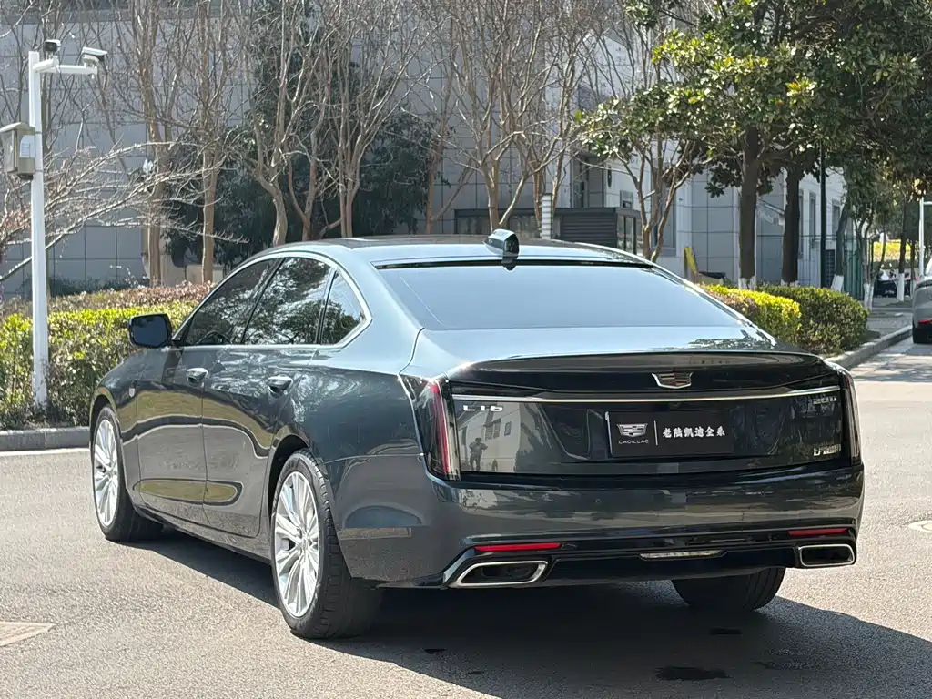 Cadillac CT6 2023 — фото 9