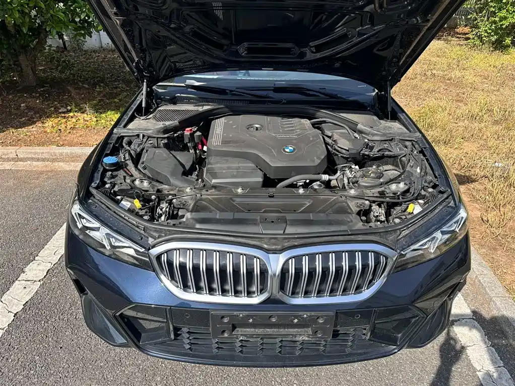 BMW 3 Series 2023 — фото 13