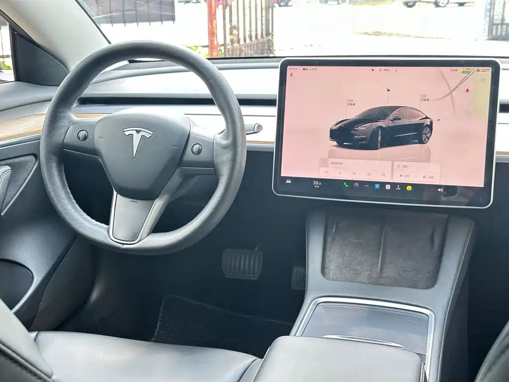 Tesla Model 3 2022 — фото 9