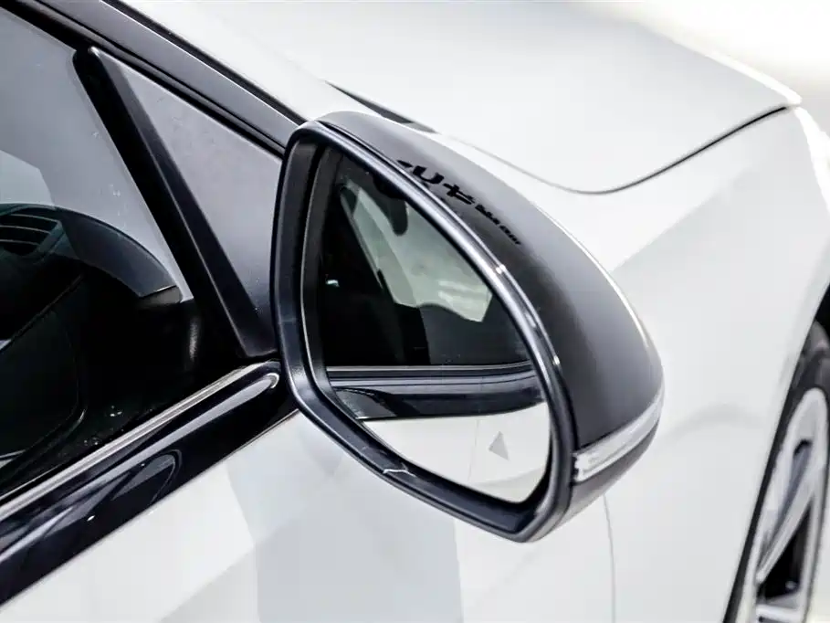Mercedes-Benz C-Class 2022 — фото 24