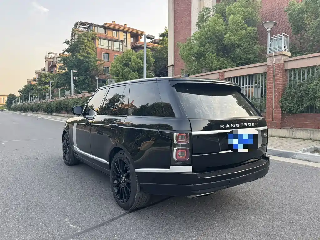 Land Rover Range Rover 2018 — фото 11
