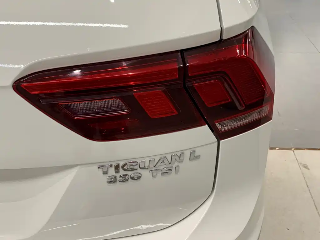 Volkswagen Tiguan L 2017 — фото 14