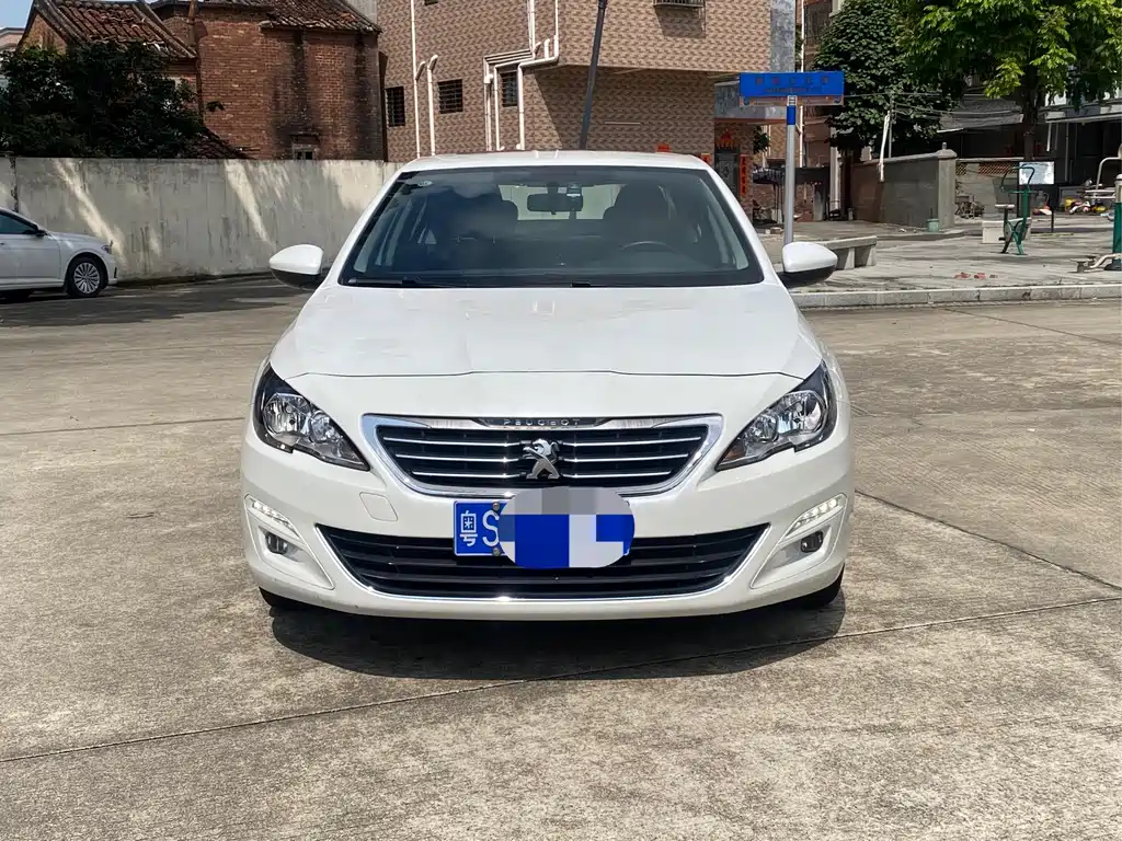 Peugeot 408 2018 — фото 2