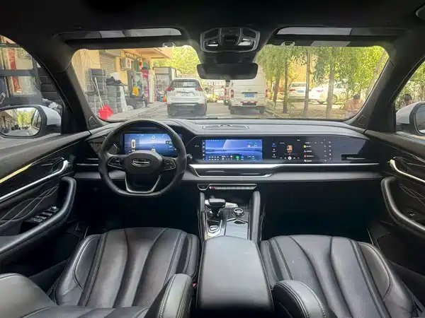 Geely Xingyue L 2024