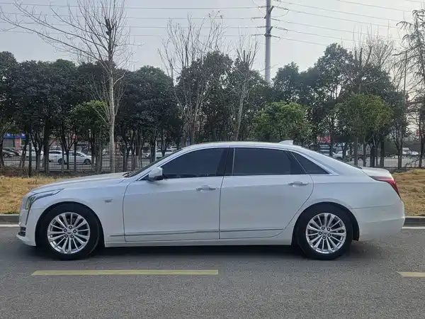 Cadillac CT6 2017