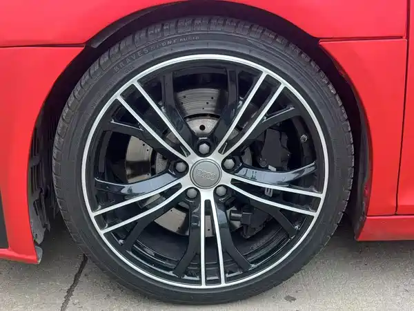 Audi R8 2012