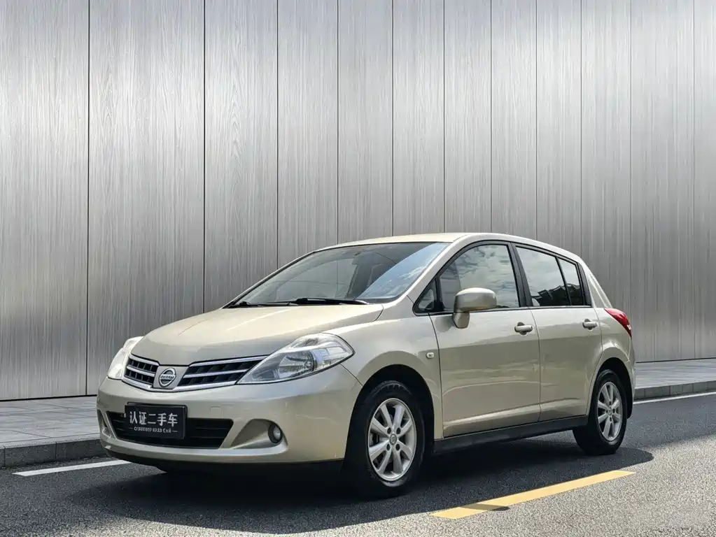 Nissan Tiida 2011