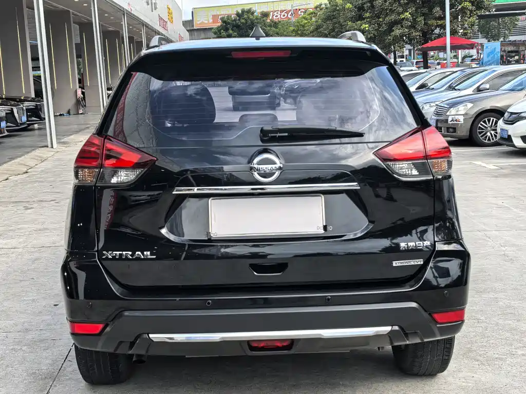 Nissan X-Trail 2018 — фото 11