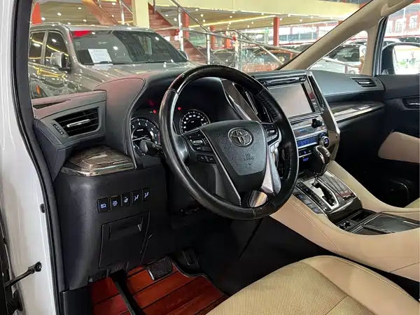 Toyota Alphard 2018