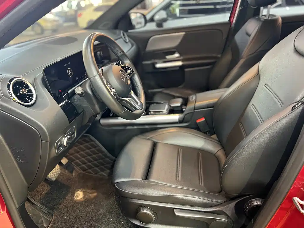 Mercedes-Benz GLA 2023 — фото 9