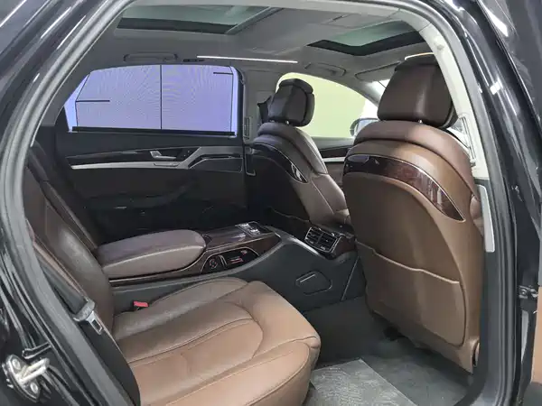 Audi A8 2011