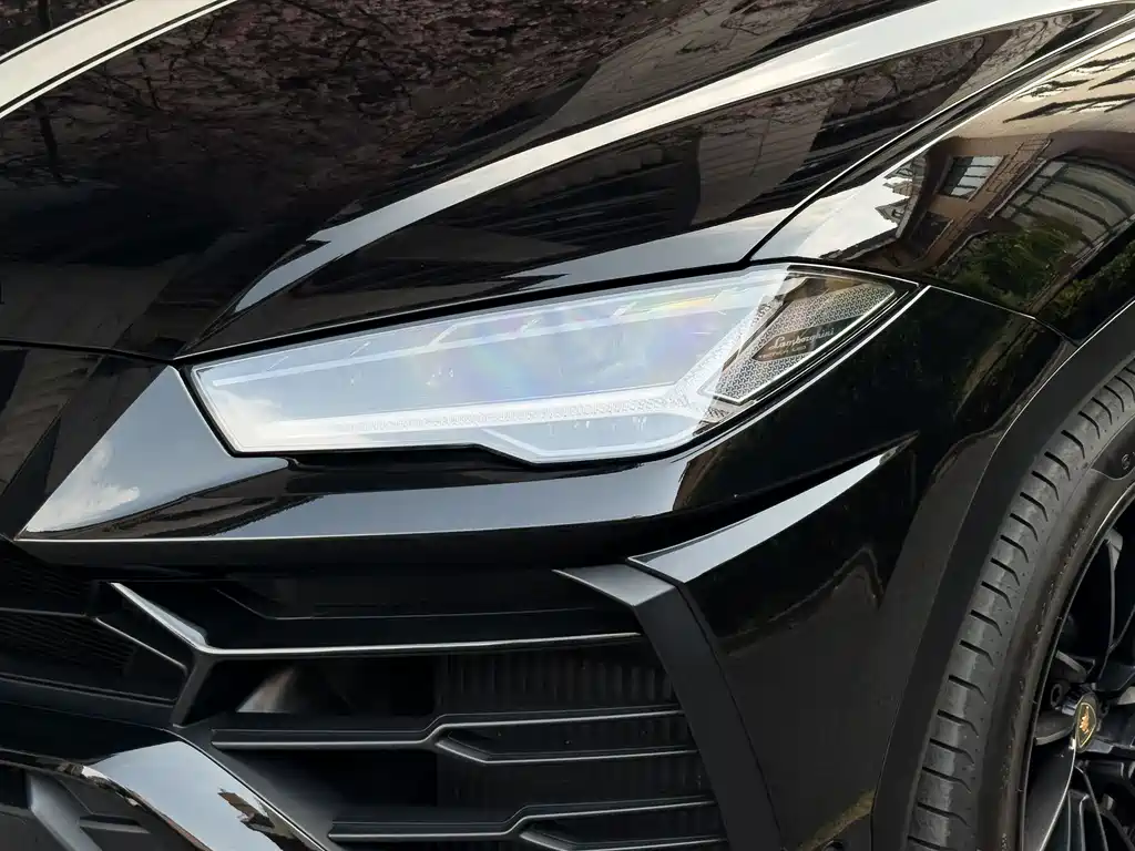 Lamborghini Urus 2019 — фото 4