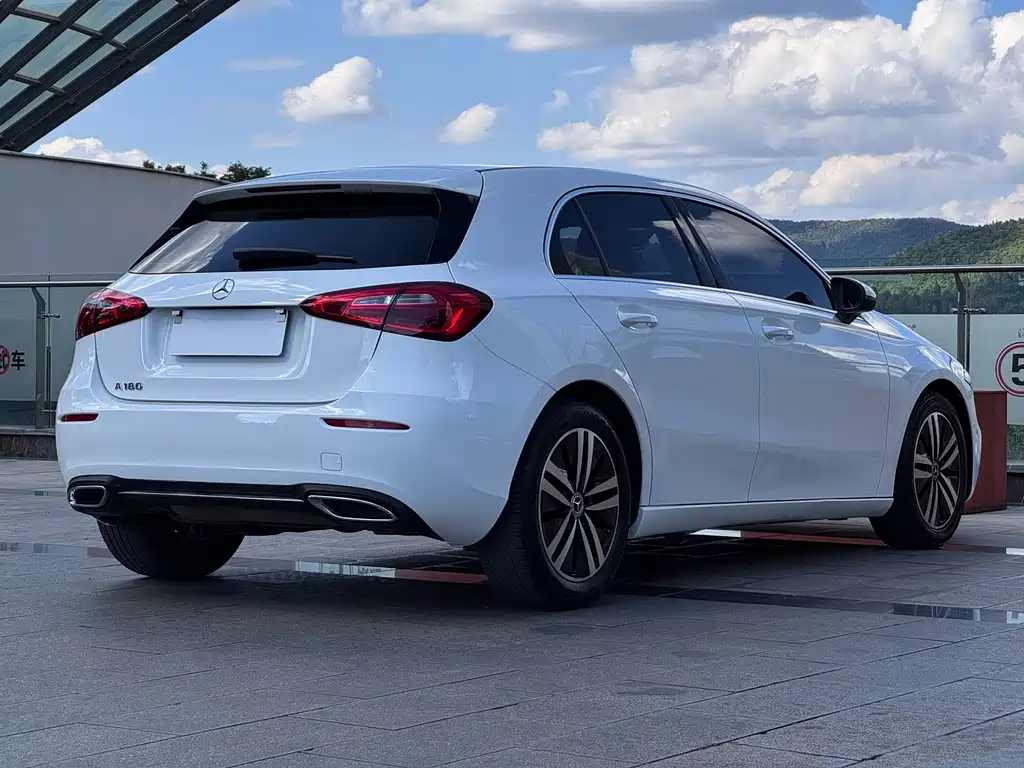 Mercedes-Benz A-Class 2020 — фото 4