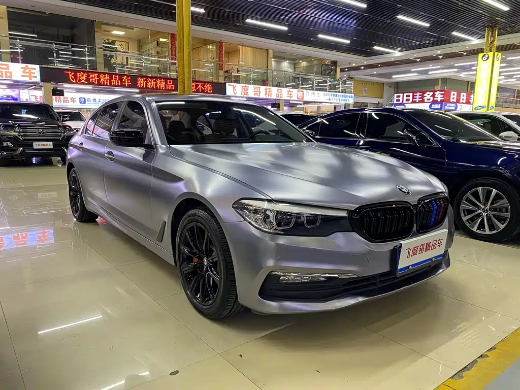 BMW 5 Series 2018 — фото 3