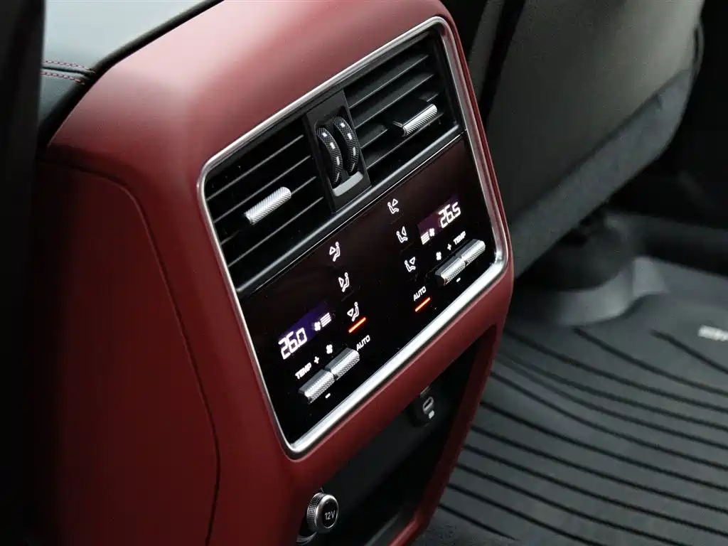 Porsche Cayenne 2022 — фото 10