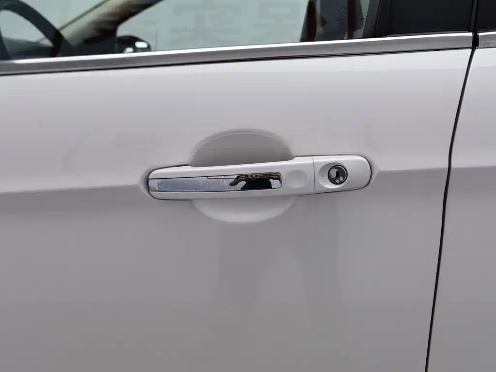 Ford Kuga 2015 — фото 18