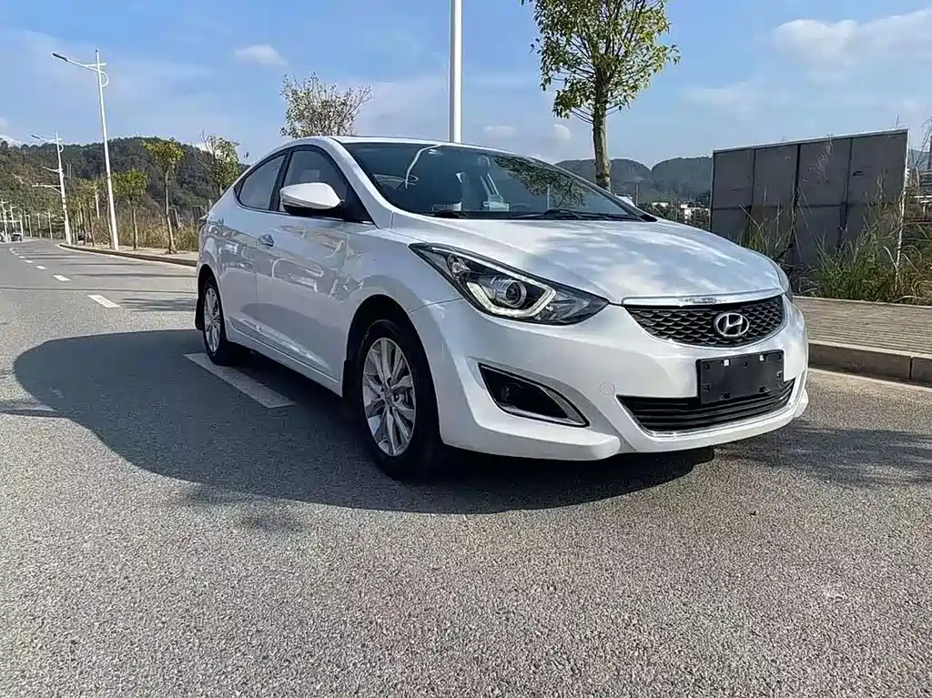 Hyundai Elantra Langdong 2016 — фото 3