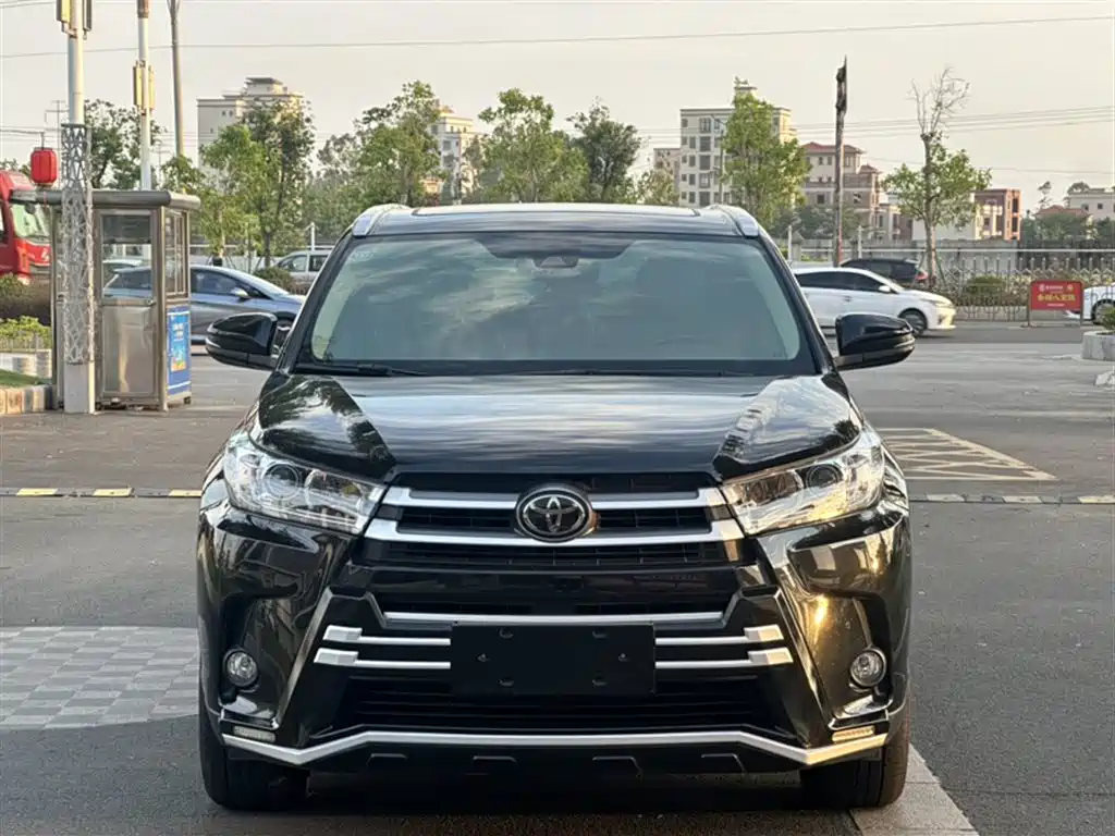 Toyota Highlander 2020 — фото 3
