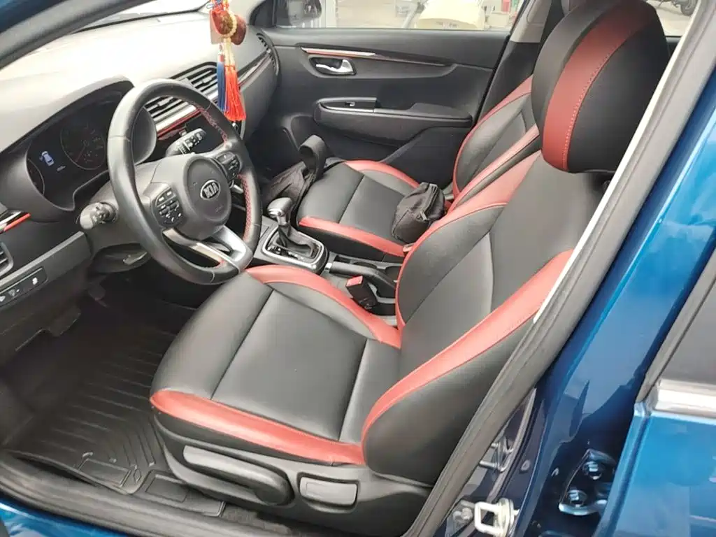 Kia KX Cross 2018 — фото 11