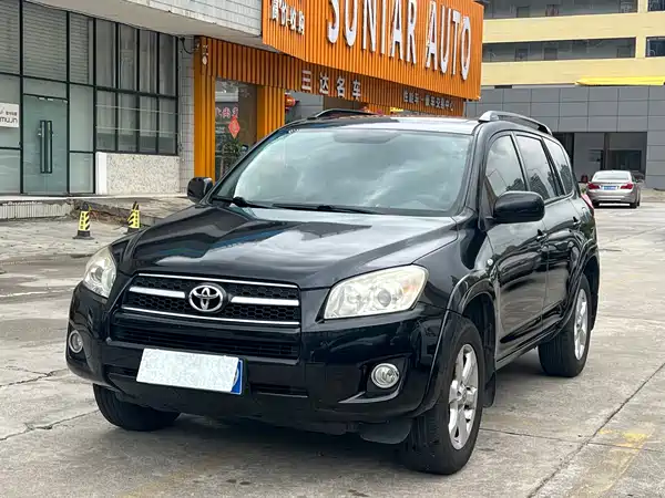 Toyota RAV4 2010
