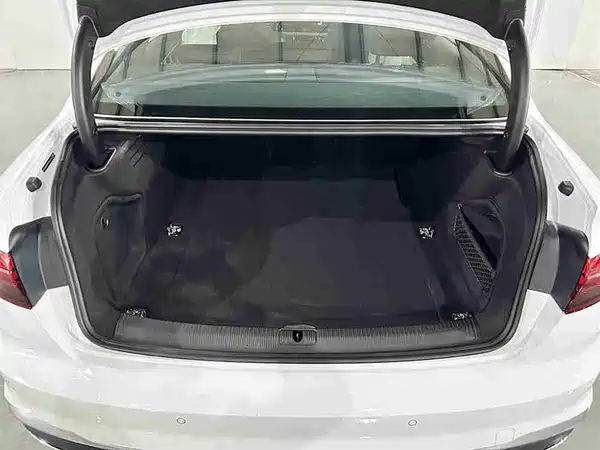 Audi A4L 2024