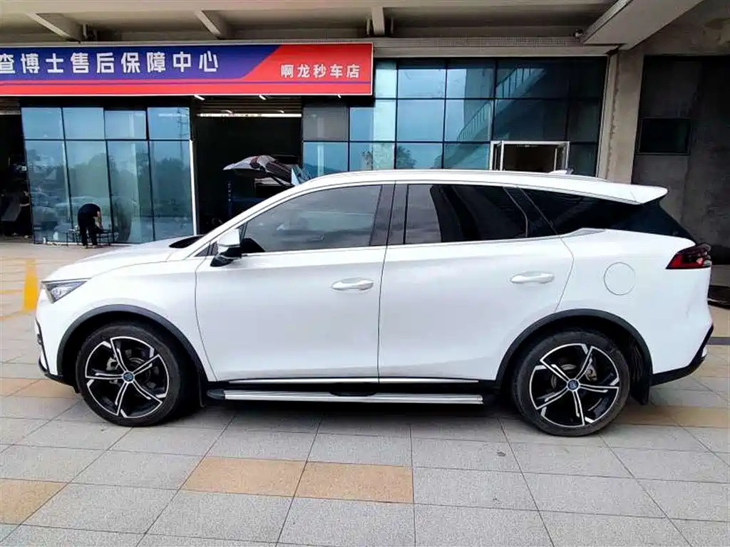 BYD Tang New Energy 2022 — фото 3