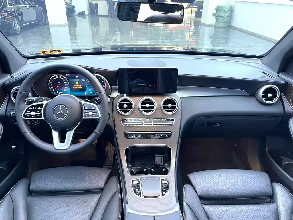 Mercedes-Benz GLC 2022