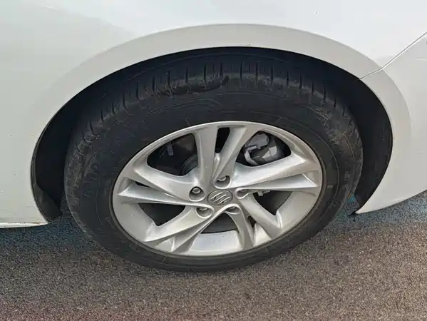 Buick Regal 2024