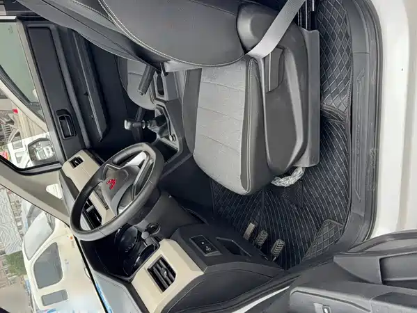 Wuling Journey 2022