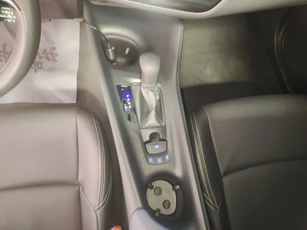 Toyota C-HR 2023 — фото 14