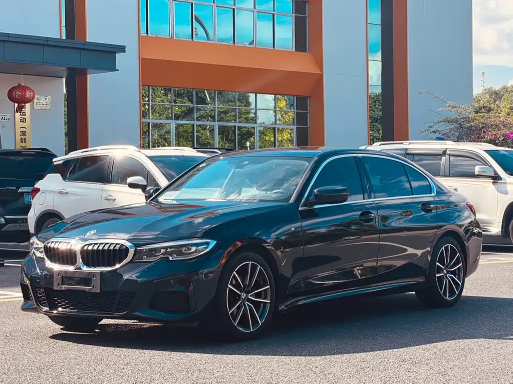 BMW 3 Series 2021