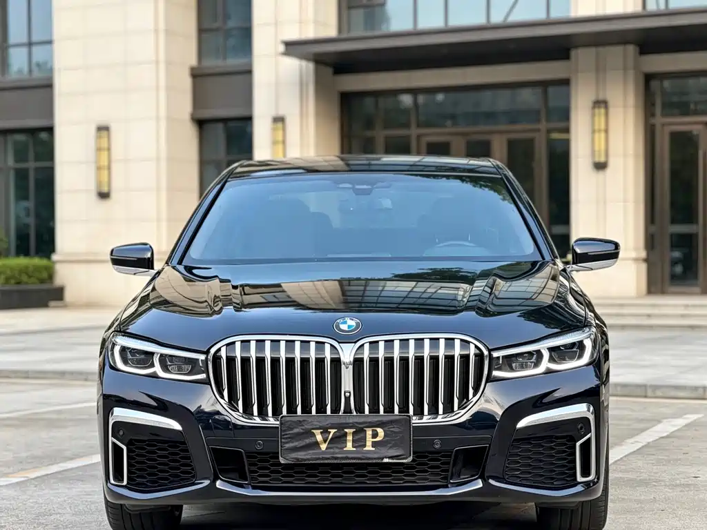 BMW 7 Series 2018 — фото 2