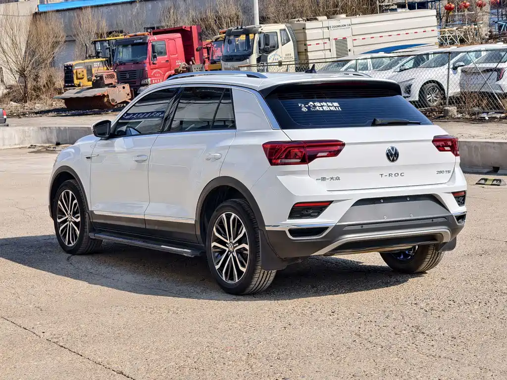 Volkswagen T-Roc 2023 — фото 22