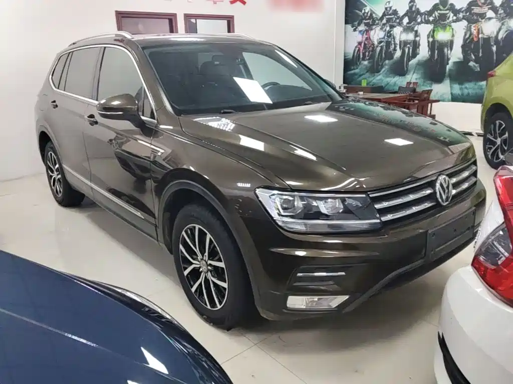 Volkswagen Tiguan L 2017 — фото 4