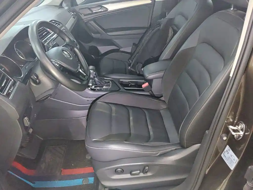 Volkswagen Tiguan L 2017 — фото 15