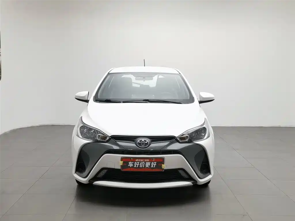 Toyota Yaris L 2020 — фото 3
