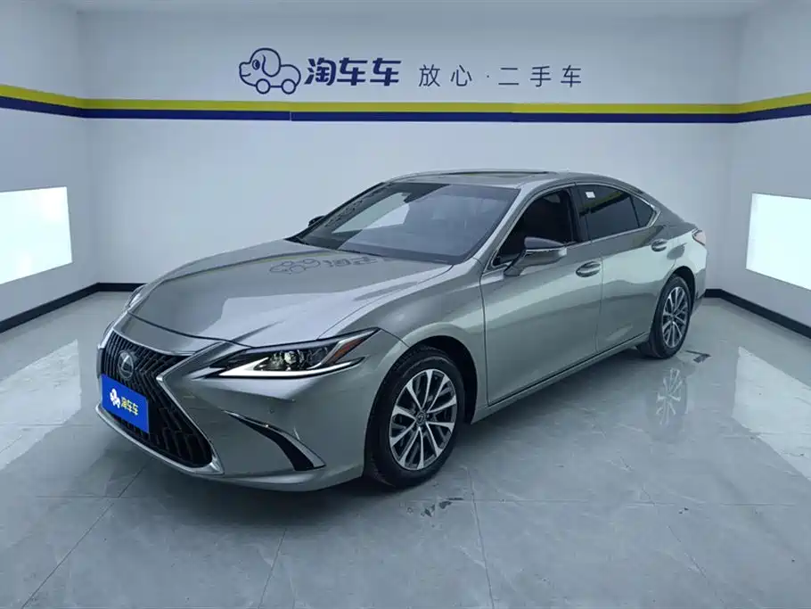 Lexus ES 2024 — фото 1
