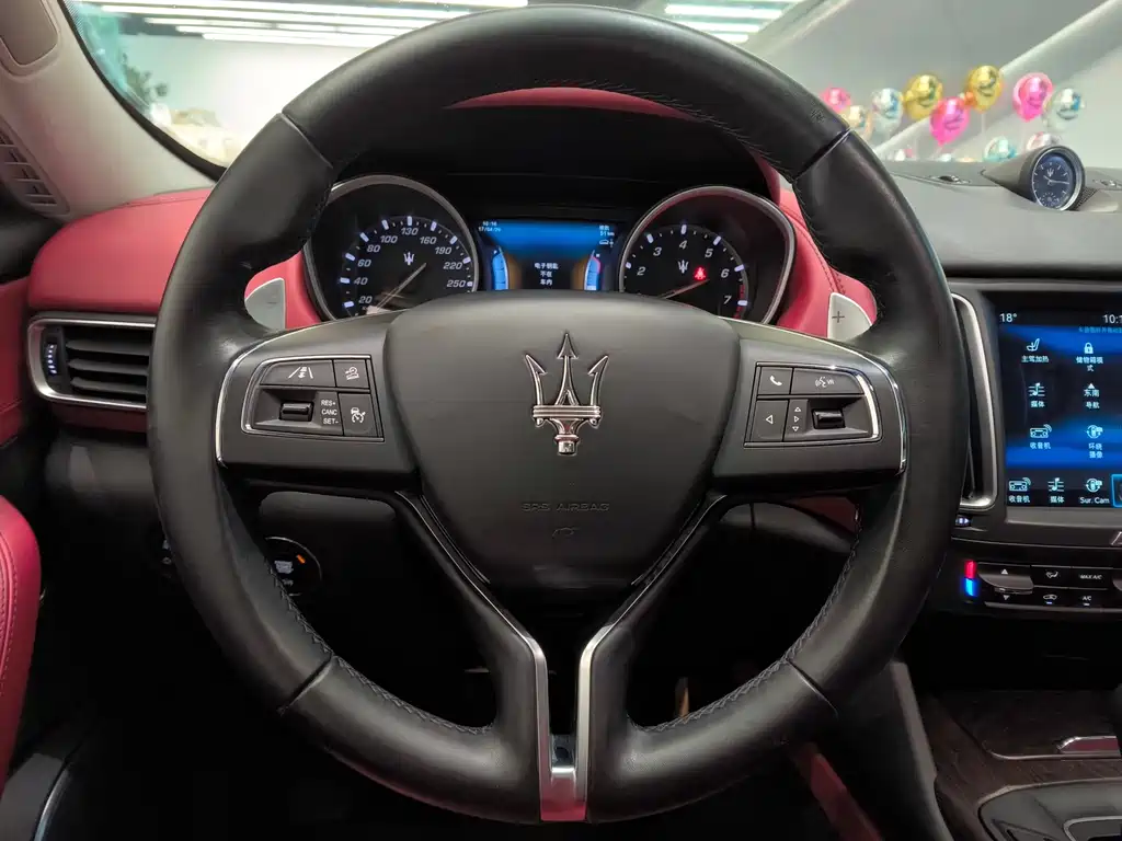 Maserati Levante 2017 — фото 9