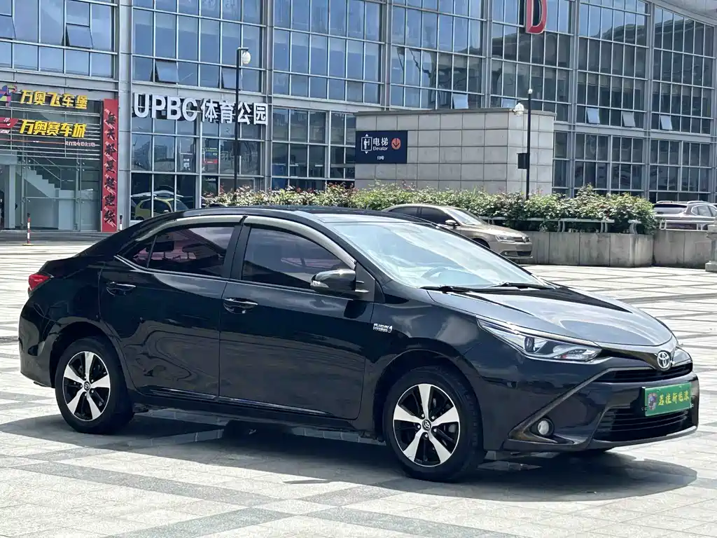 Toyota Levin Twin Engine E+ 2022 — фото 3