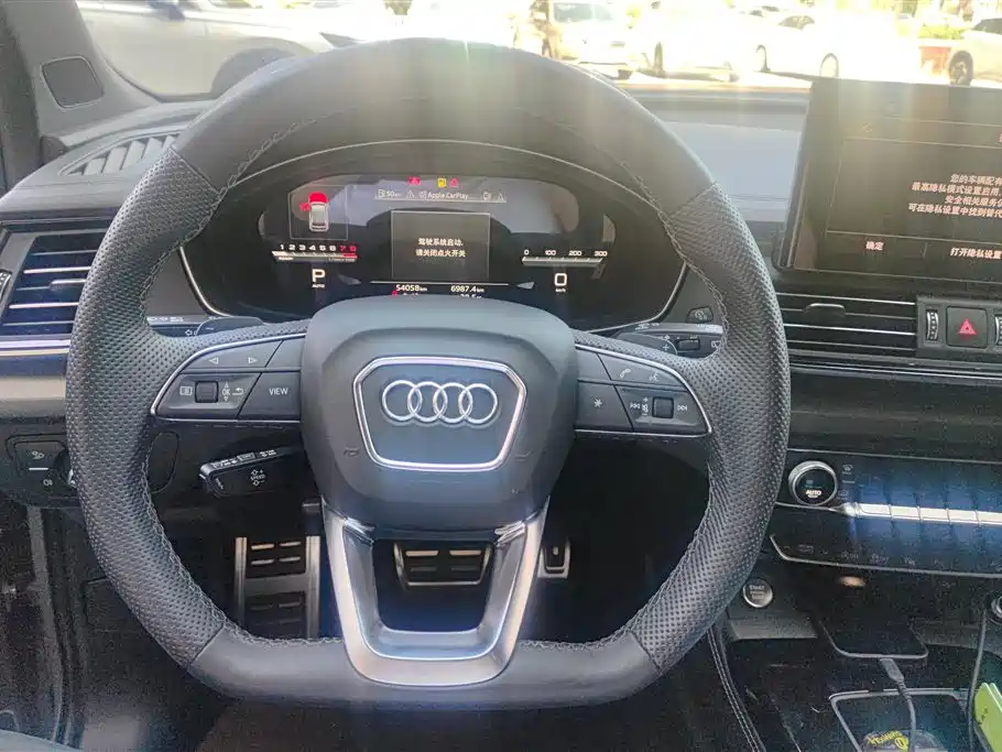 Audi Q5L Sportback 2024 — фото 15