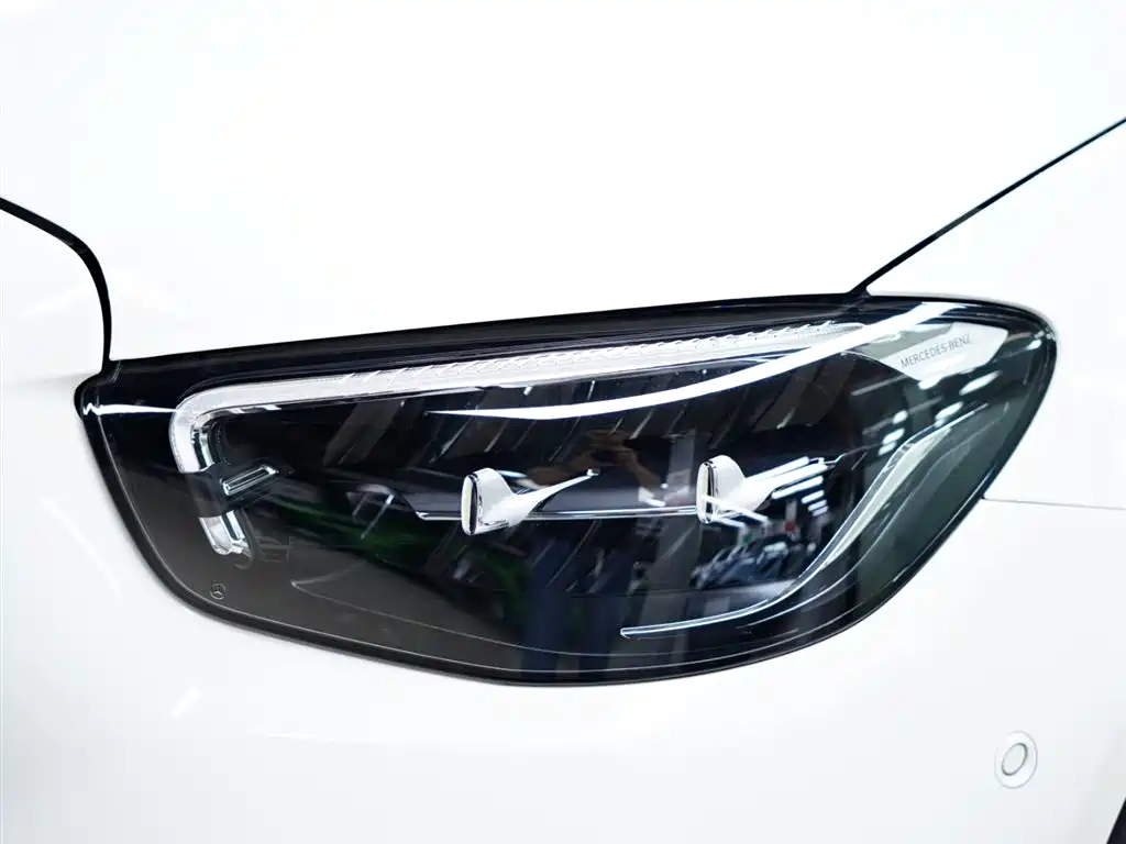 Mercedes-Benz E-Class 2024 — фото 14