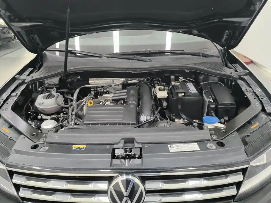 Volkswagen Tiguan L 2021 — фото 10