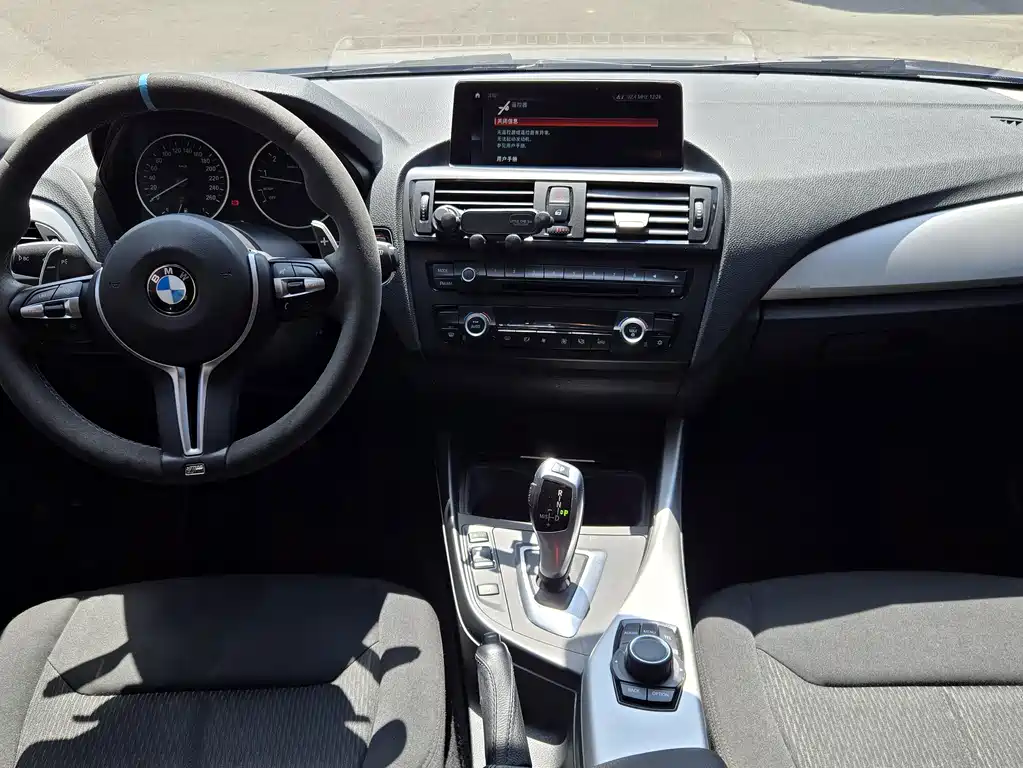 BMW 1 Series 2012 — фото 7