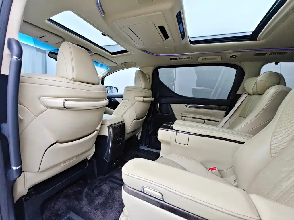 Toyota Alphard 2019 — фото 20