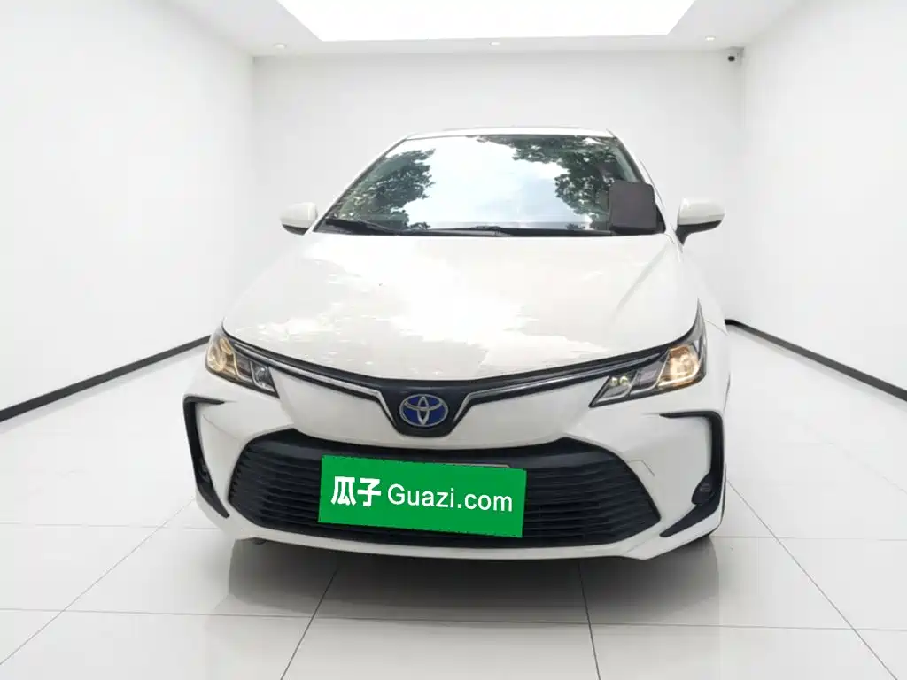 Toyota Corolla 2021 — фото 24