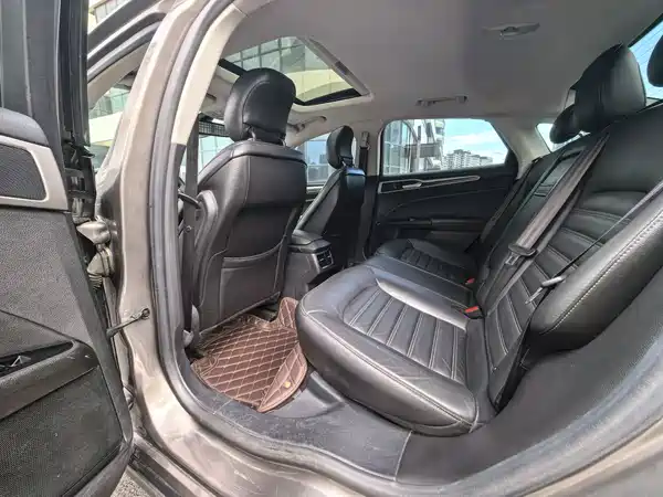 Ford Mondeo 2013